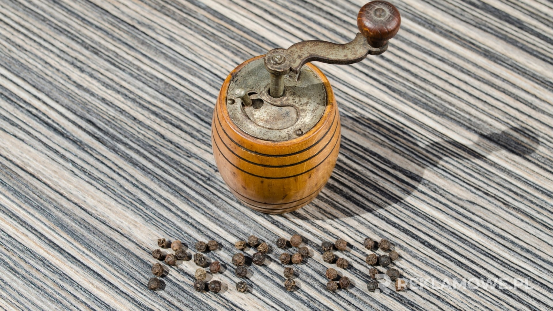 Innowacyjny design młynka reklamowego