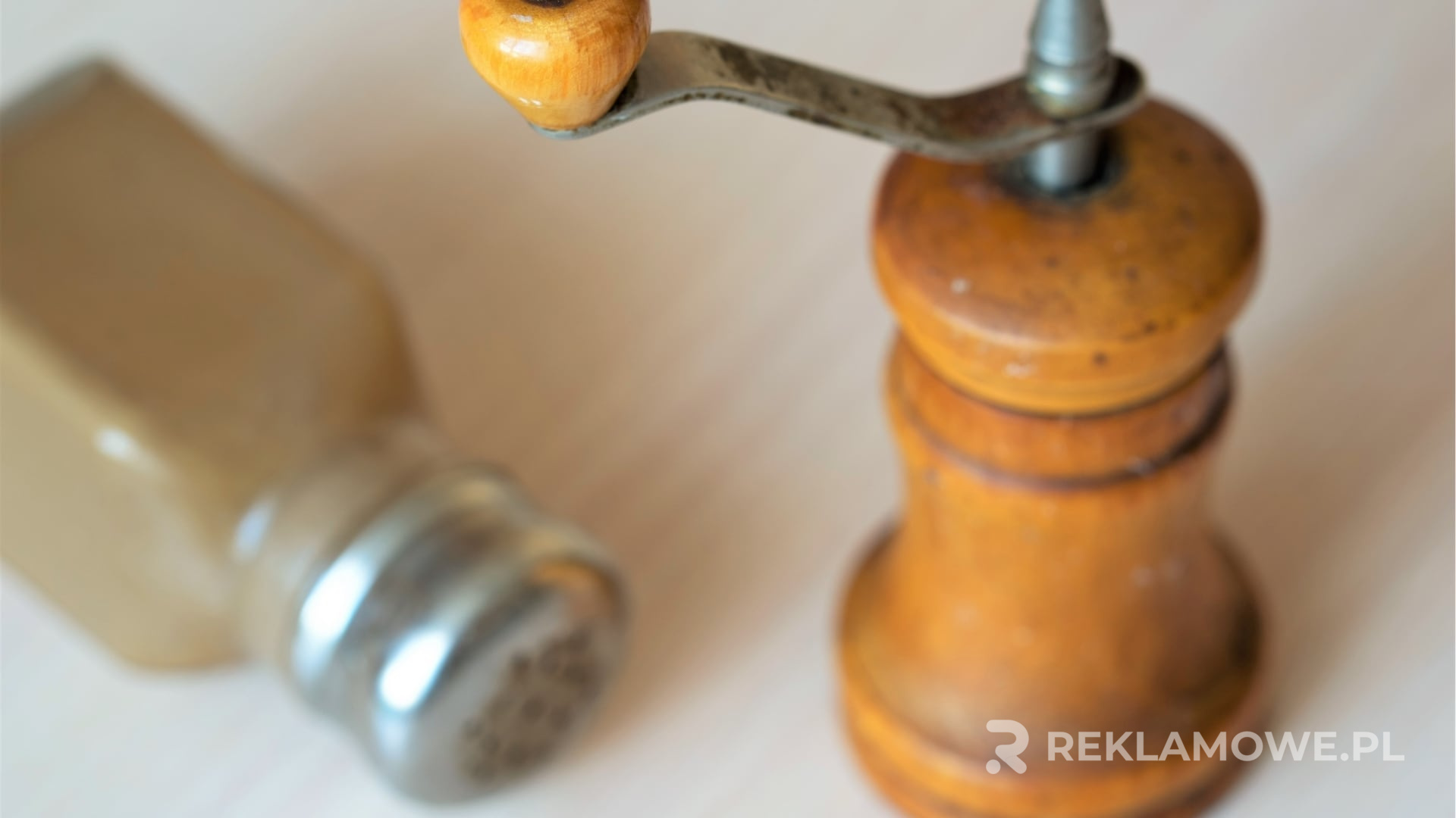 Młynki reklamowe dla małych przedsiębiorstw – Przewodnik Młynki reklamowe w małej firmie