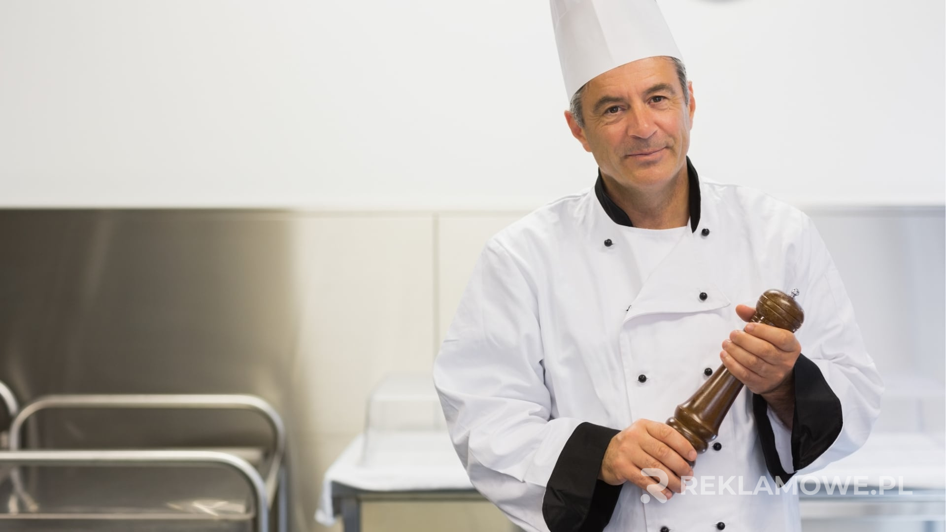 Nowoczesne młynki reklamowe - trendy 2025